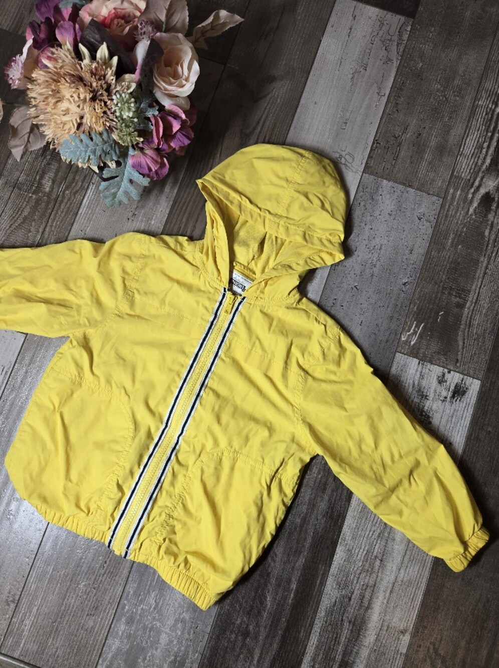 Gymboree Yellow Hooded Windbreaker Jacket Boys XS (4)